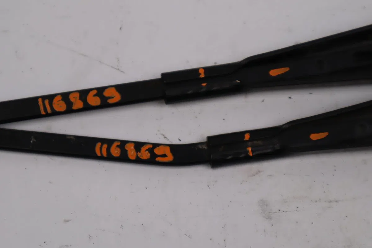 Bras essuie-glace avant Alfa romeo GT (937_) 1.9 jtd (937cxn1b) (2003-2010) 3 portes occasion — photo 4
