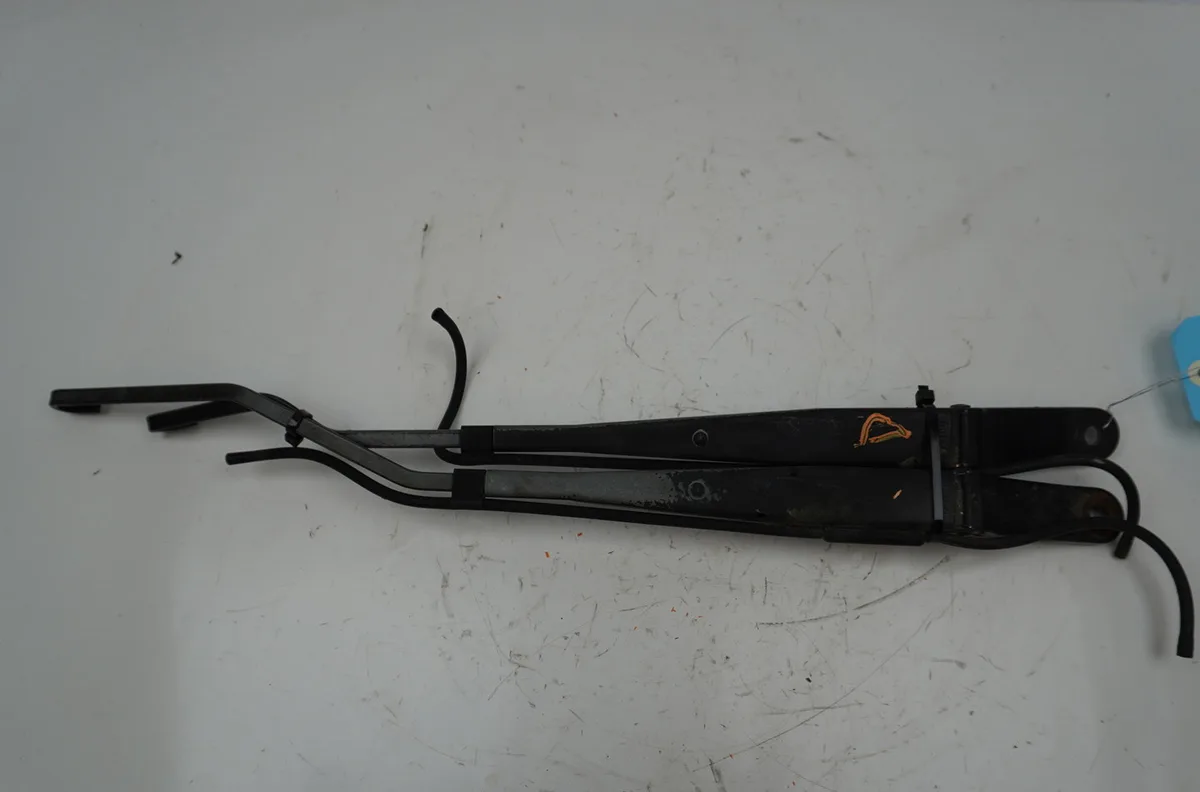 Bras essuie-glace avant Alfa romeo SPIDER (916_) 2.0 t.spark 16v (916s2c00) (1995-2005) occasion
