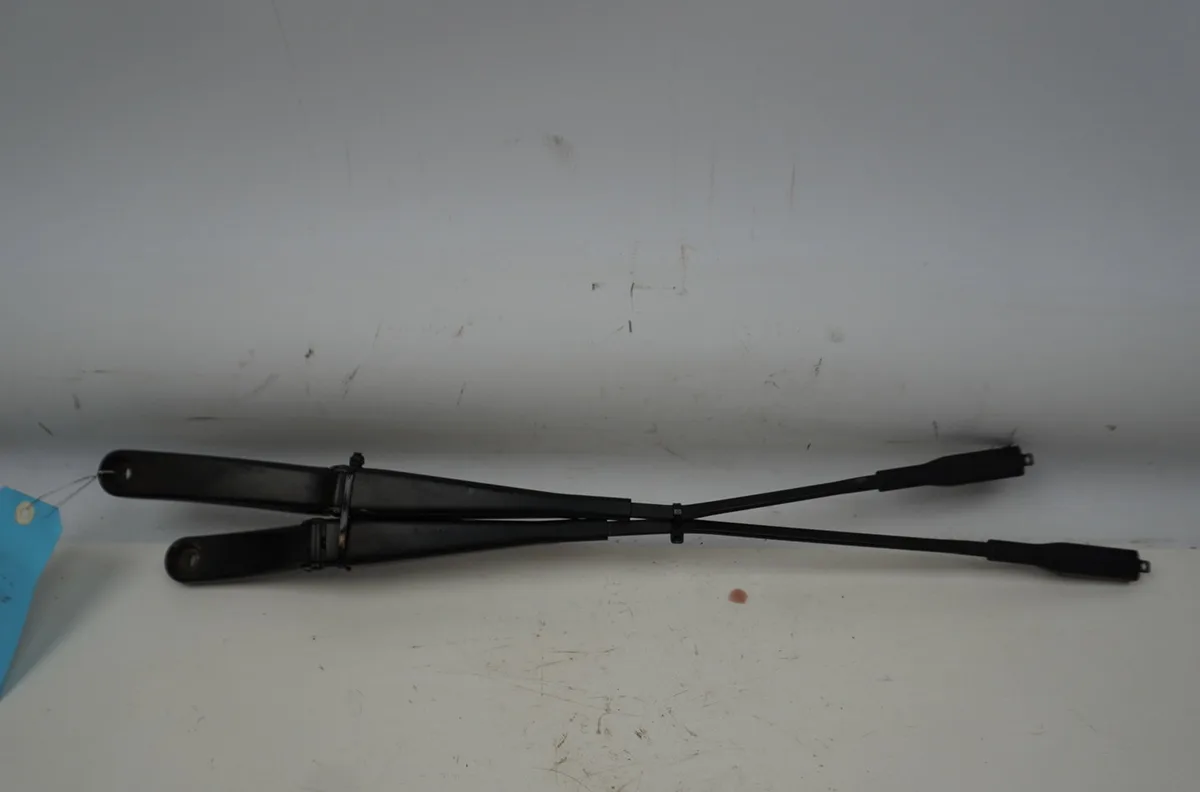 Bras essuie-glace avant Audi TT Roadster (8J9) 2.0 tfsi (2010-2014) occasion