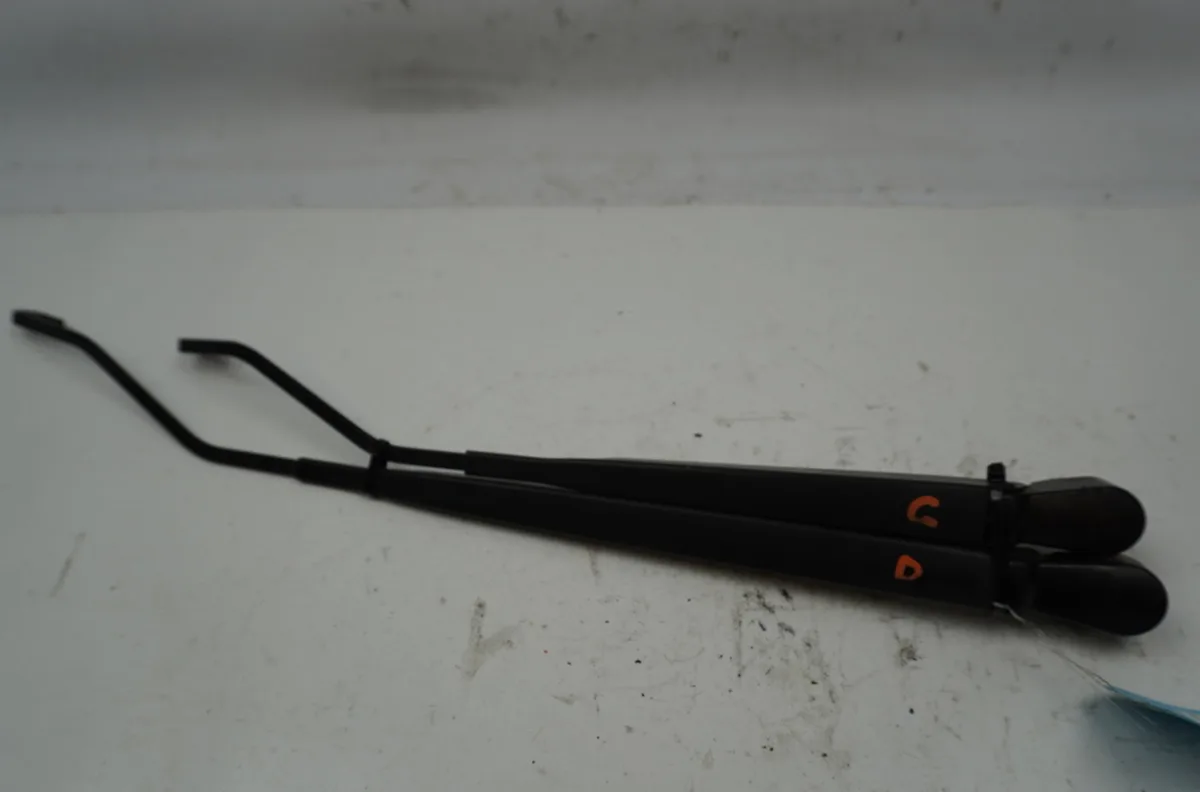 Bras essuie-glace avant Citroen C2 (JM_) 1.1 (2003-2012) 3 portes occasion — photo 3