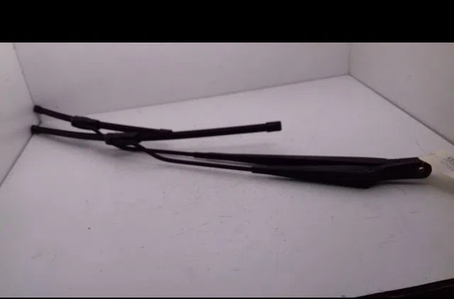 Bras essuie-glace avant Citroën C5 I (DC_) 2.0 hdi (dcrhzb, dcrhze) (2001-2004) 5 portes occasion — photo 3