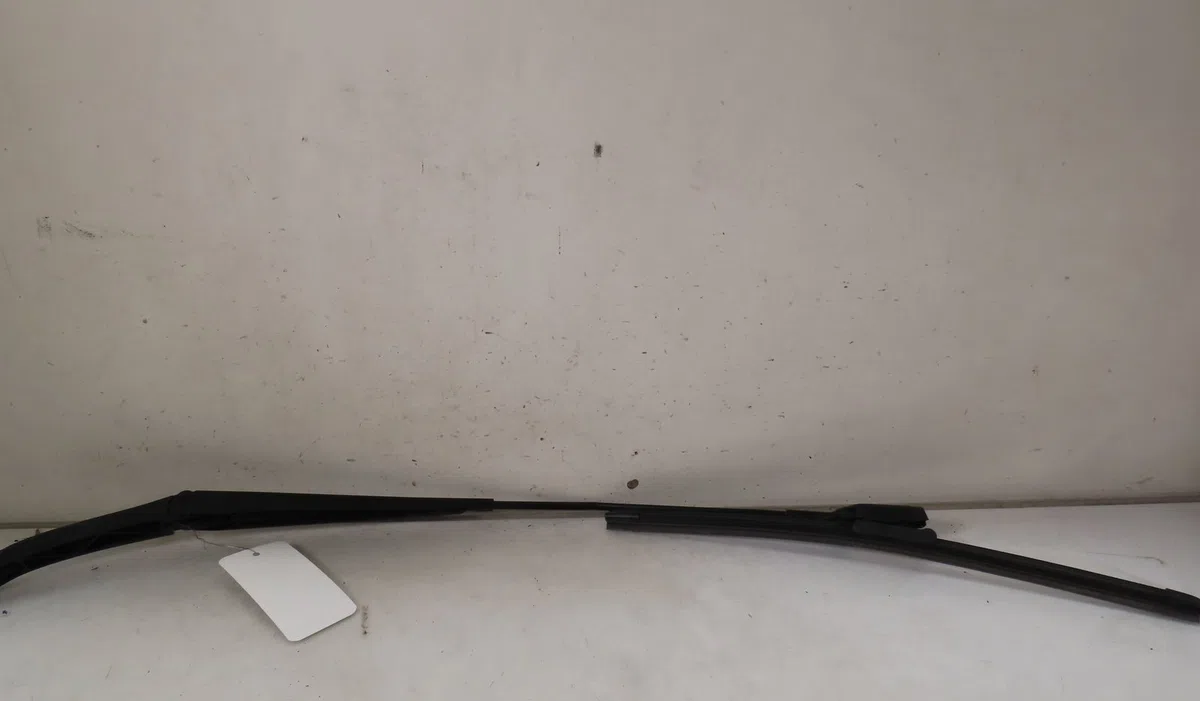 Bras essuie-glace avant droit Alfa romeo GIULIETTA (940_) 1.4 tb (940fxb1a, 940fxb11) (2010-2018) occasion