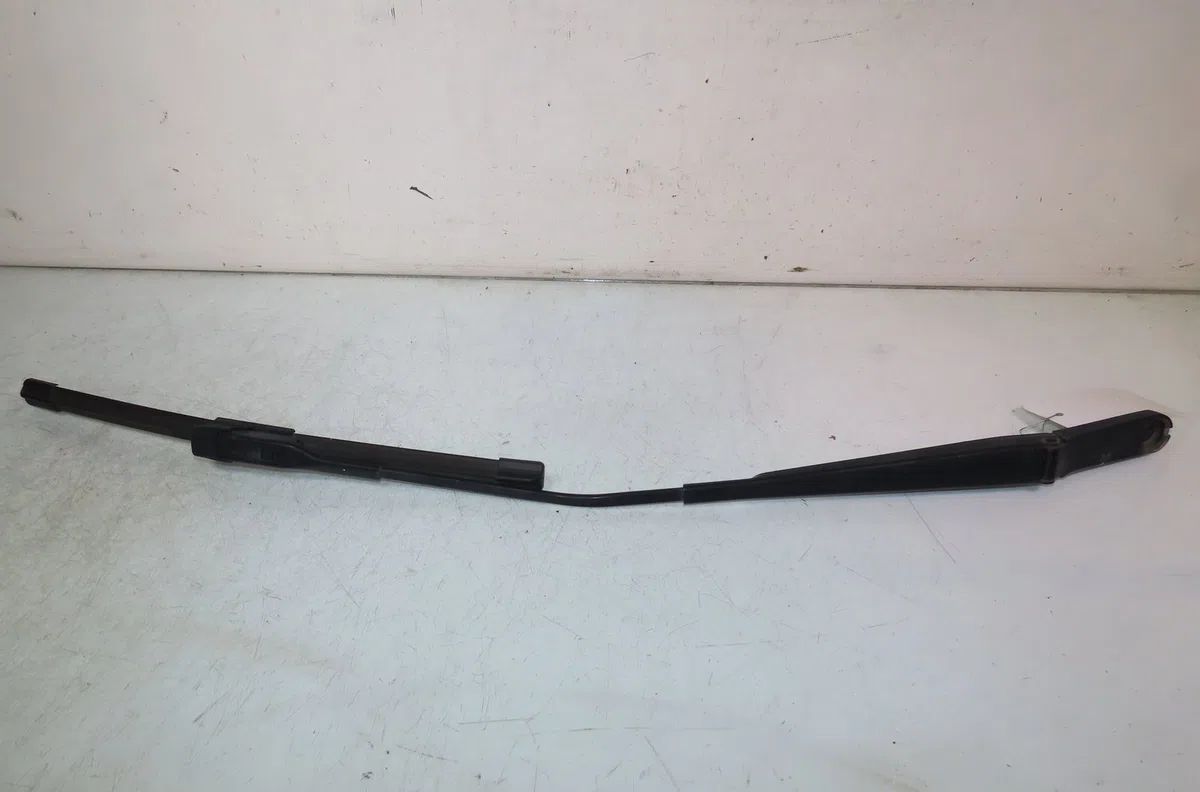 Bras essuie-glace avant droit Audi A1 Sportback (8XA, 8XF) 1.4 tfsi (2011-2015) occasion — photo 2