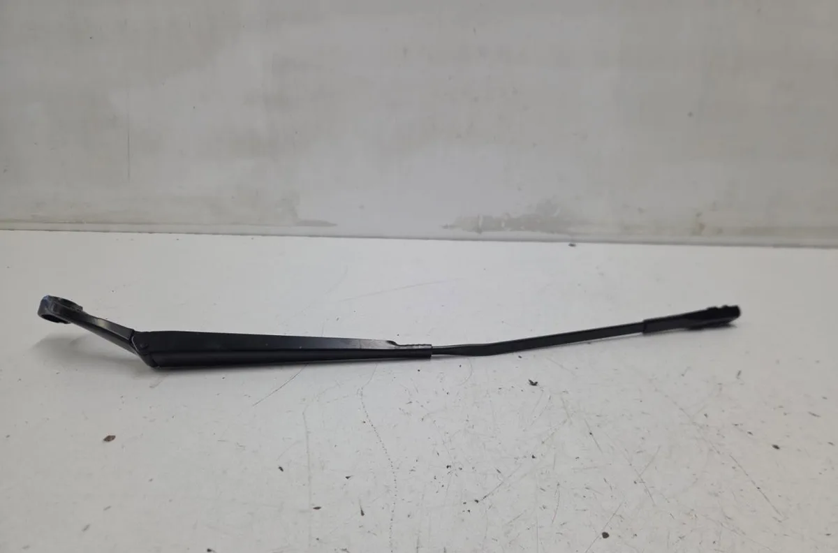 Bras essuie-glace avant droit AUDI A3 3 CABRIO PHASE 2 occasion