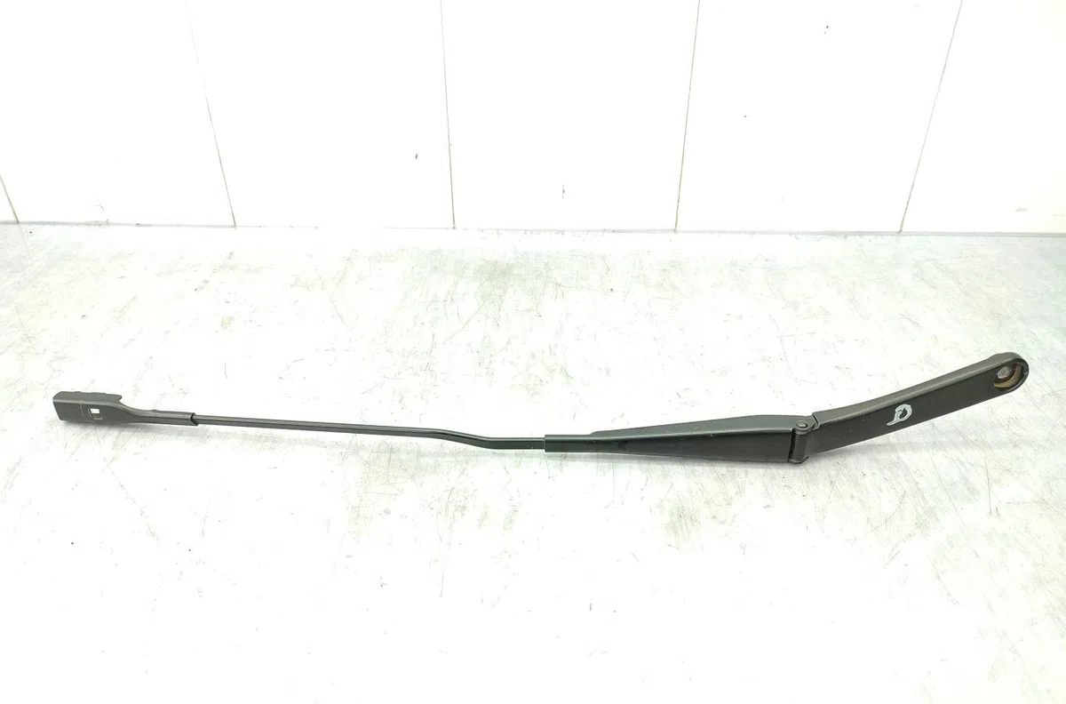 Bras essuie-glace avant droit AUDI A4 3 AVANT PHASE 1 BREAK occasion — photo 2