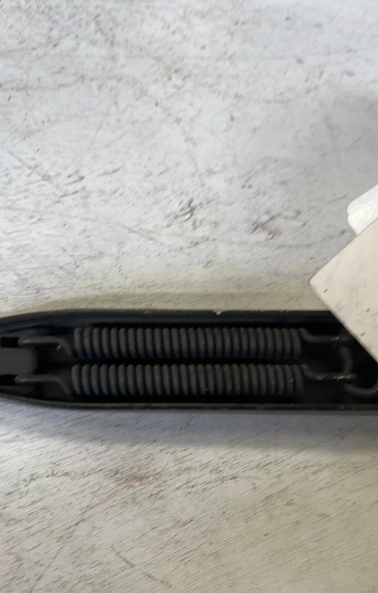 Bras essuie-glace avant droit Audi A4 B5 Avant (8D5) 1.8 (1996-2001) occasion — photo 2