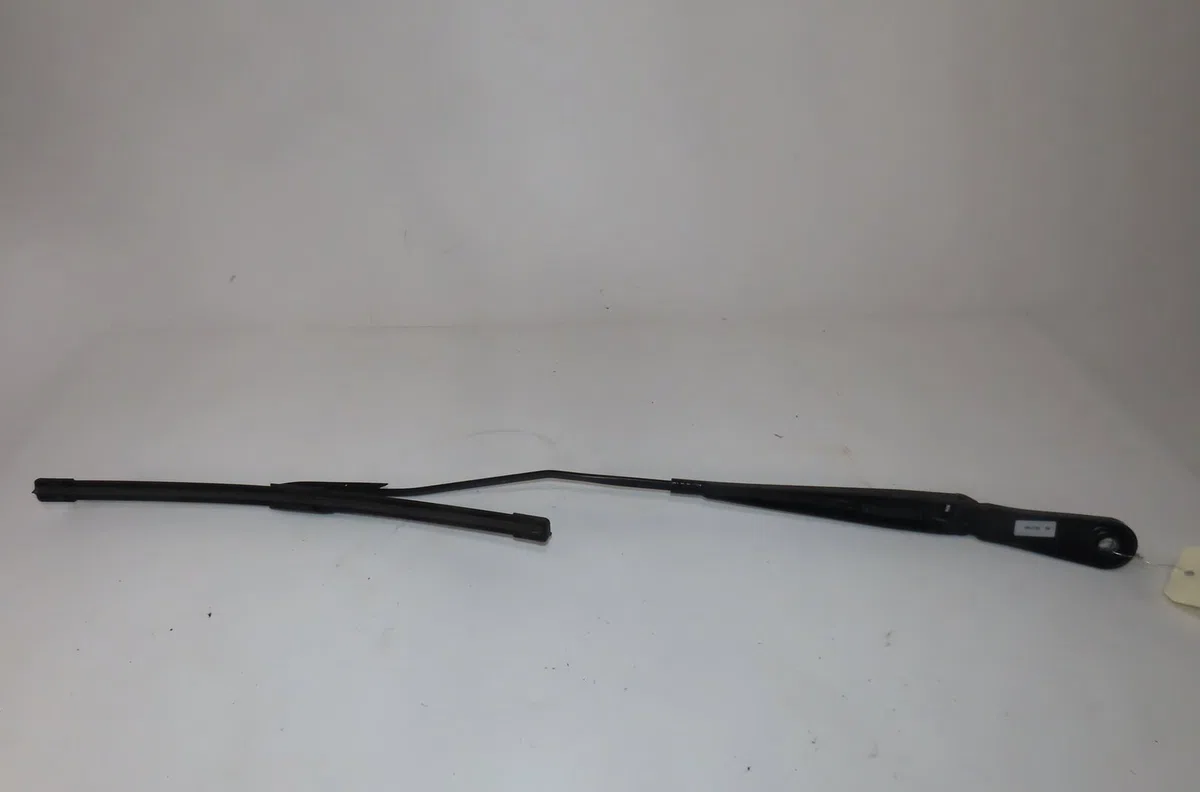 Bras essuie-glace avant droit Bmw 1 (F40) 116 d (2019) occasion