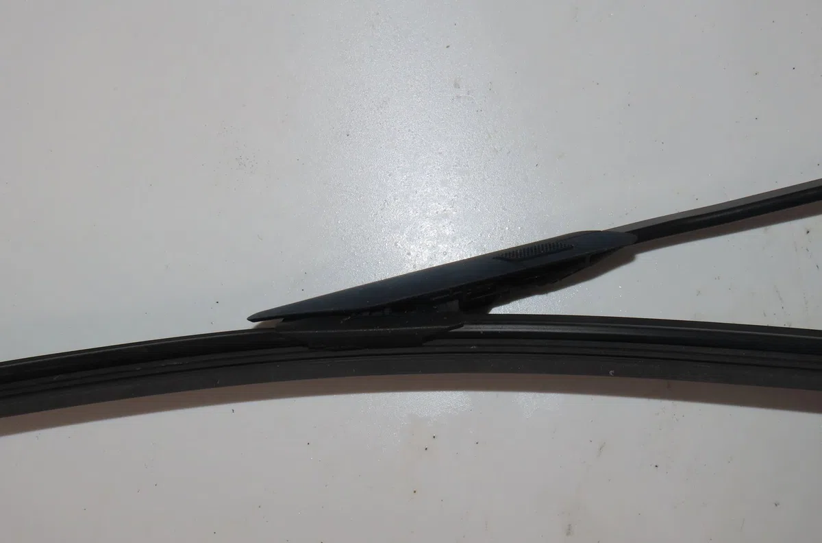 Bras essuie-glace avant droit Bmw 1 (F40) 116 d (2019) occasion