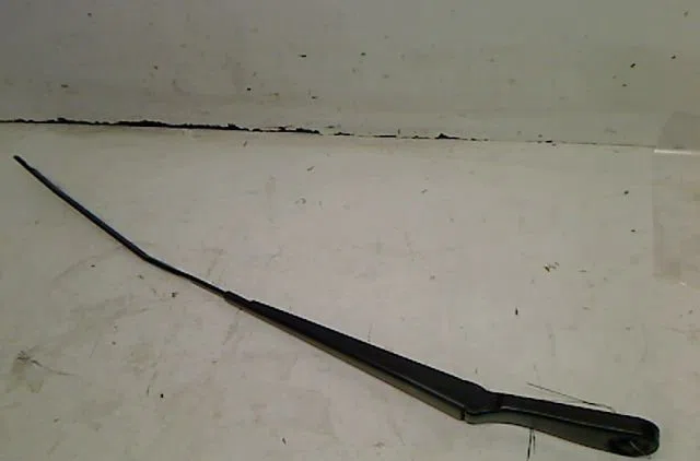 Bras essuie-glace avant droit Bmw 1 (F40) 118 d (2019) occasion — photo 2