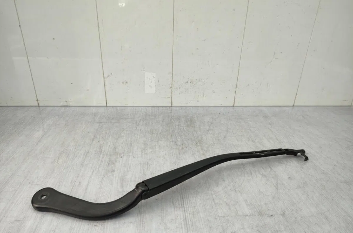 Bras essuie-glace avant droit BMW SERIE 3 E91 TOURING PHASE 1 BREAK occasion