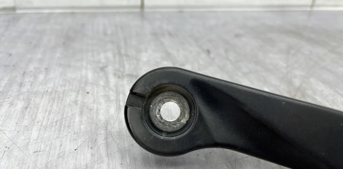 Bras essuie-glace avant droit FIAT DUCATO 3 PHASE 2 occasion — photo 2