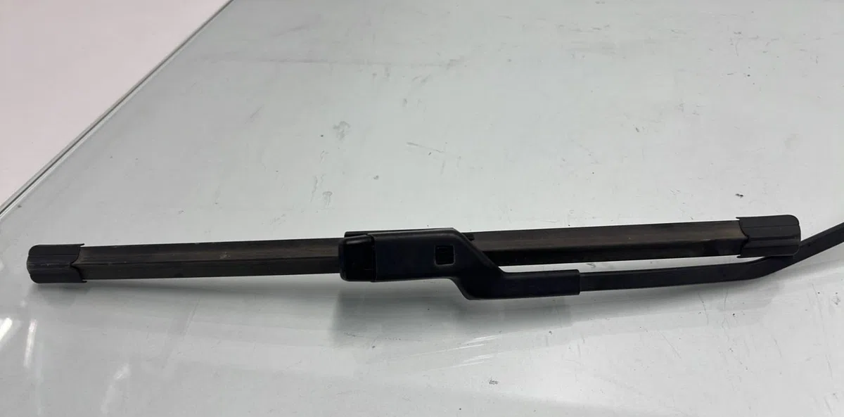 Bras essuie-glace avant droit FIAT PANDA 3 PHASE 2 occasion