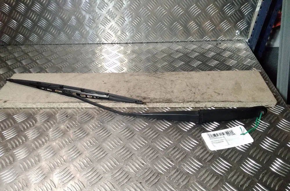 Bras essuie-glace avant droit Fiat PUNTO (188_) 1.2 16v 80 (188.233, .235, .253, .255, .333, .353, .639,... (1999-2006) 