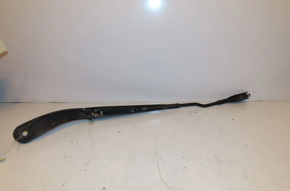 Bras essuie-glace avant droit Ford C-MAX II (DXA-CB7, DXA-CEU) 1.6 tdci (2010-2019) 5 portes occasion