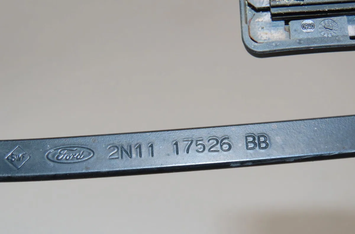 Bras essuie-glace avant droit Ford FUSION (JU_) 1.4 tdci (2002-2012) 5 portes occasion — photo 2