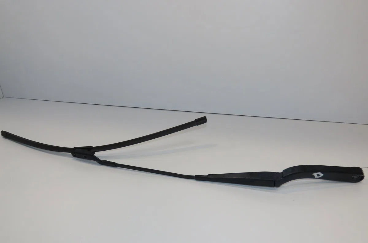Bras essuie-glace avant droit Mercedes-benz SPRINTER 4-t Camionnette (B907, B910) 414 cdi rwd (907.643, 907.645, 907.647