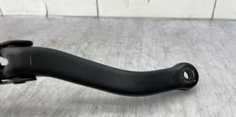 Bras essuie-glace avant droit OPEL CORSA D PHASE 1 occasion — photo 2