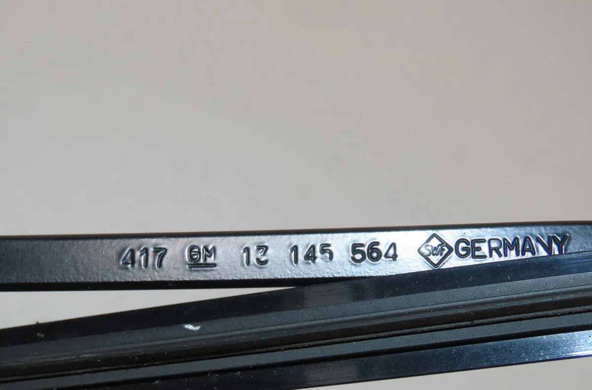 Bras essuie-glace avant droit OPEL ZAFIRA II occasion — photo 2