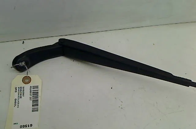 Bras essuie-glace avant droit Peugeot 207-207 (WA_, WC_) 1.6 hdi (2006-2013) 5 portes occasion — photo 2
