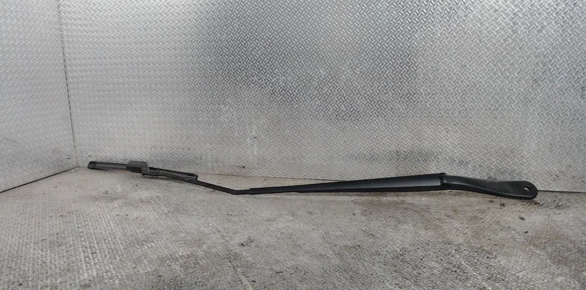 Bras essuie-glace avant droit RENAULT CLIO 5  CLIO 5 PHASE 1 occasion — photo 2