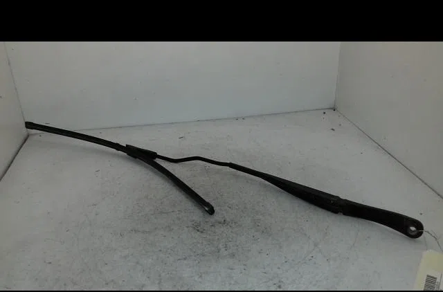Bras essuie-glace avant droit Renault CLIO III (BR0-1, CR0-1) 1.5 dci (c-br0g, c-br1g) (2005-2012) 5 portes occasion — photo 2
