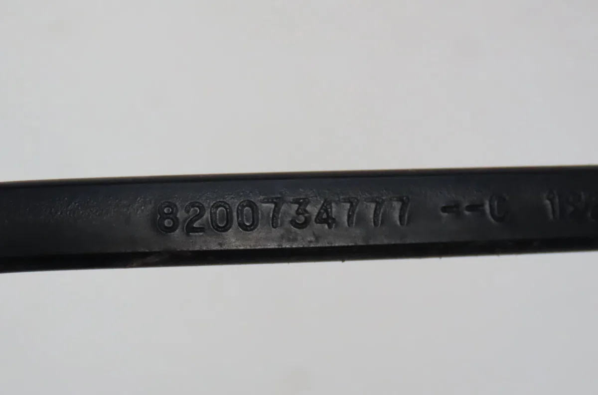 Bras essuie-glace avant droit Renault MASTER III Camionnette (FV) 2.3 dci 145 fwd (fv0e, fv0f, fv0h, fv02, fv0m, fv0s,... (2010) occasion — photo 2