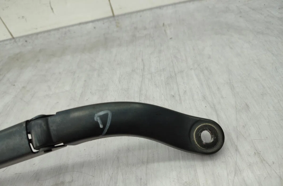 Bras essuie-glace avant droit RENAULT MEGANE 4 PHASE 1 occasion — photo 2