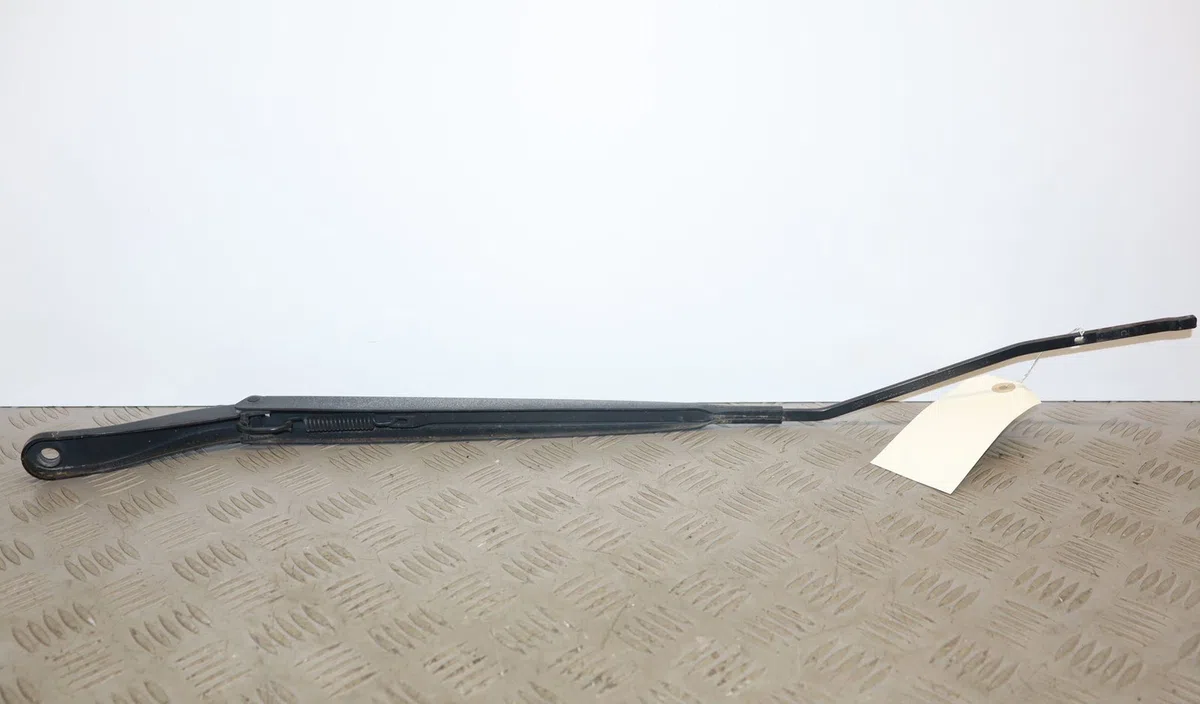 Bras essuie-glace avant droit Renault MEGANE III 3-5 portes (BZ0-1_, B3_) 1.9 dci (bz0n, bz0j) (2008) occasion — photo 2