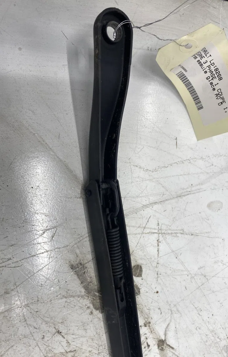 Bras essuie-glace avant droit Renault MEGANE III Coupé (DZ0-1_) 1.5 dci (dz09, dz0d, dz1f, dz1g, dz14, dz29) (2009-2015) 3 portes occasion — photo 2
