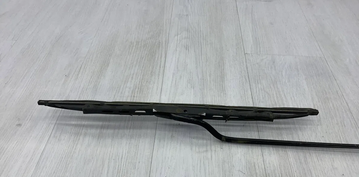 Bras essuie-glace avant droit RENAULT SCENIC 1 PHASE 2 occasion — photo 3