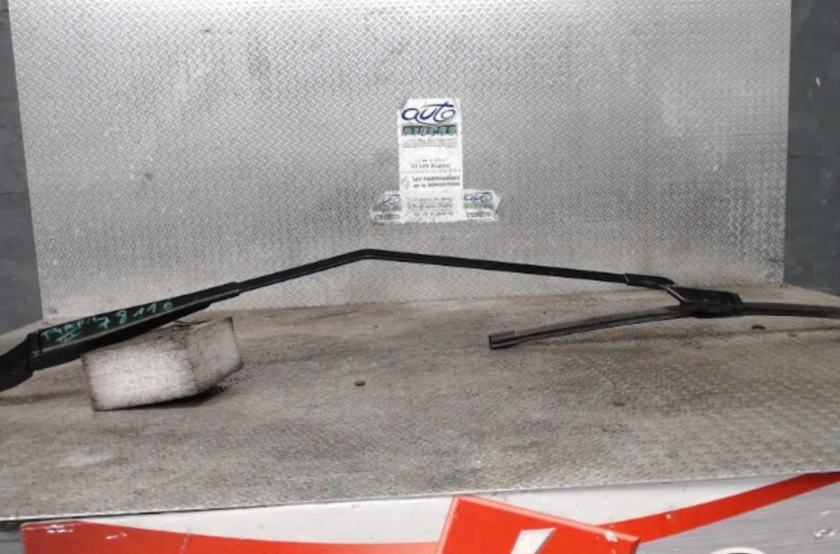 Bras essuie-glace avant droit RENAULT TRAFIC 3 COURT  TRAFIC 3 COURT PHASE 2 occasion — photo 2