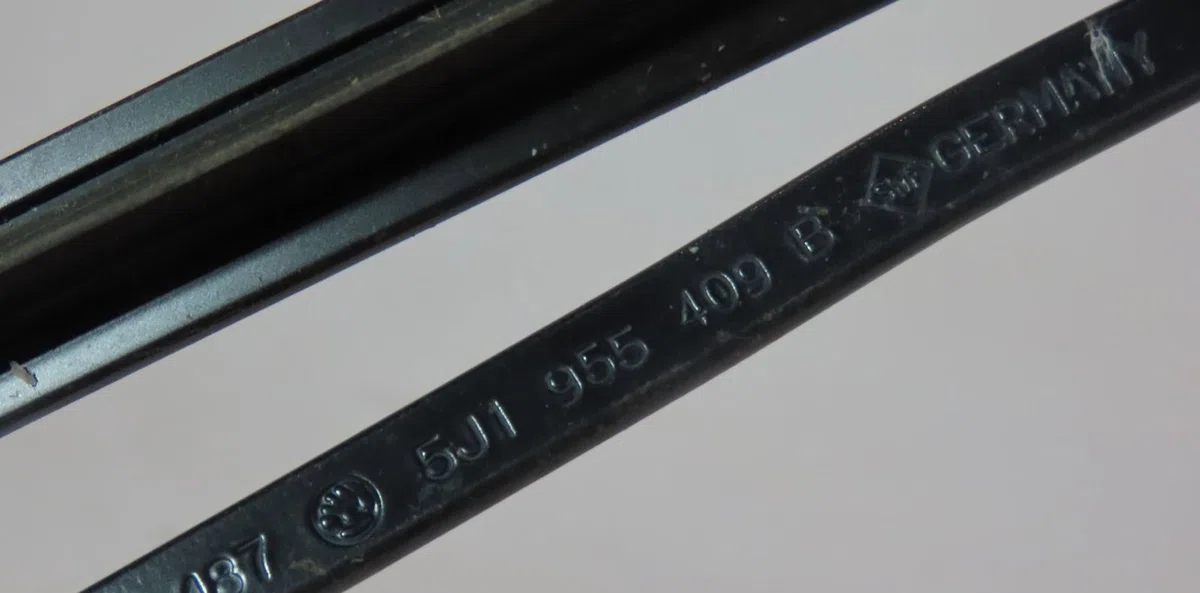 Bras essuie-glace avant droit Skoda FABIA II Combi (545) 1.9 tdi (2007-2010) occasion — photo 2