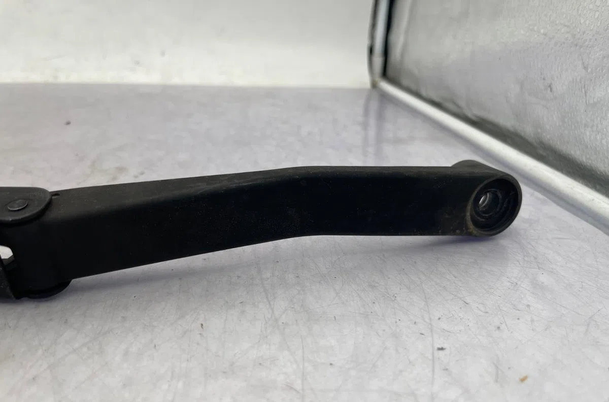Bras essuie-glace avant droit SUBARU IMPREZA 1 PHASE 4 BREAK occasion — photo 4