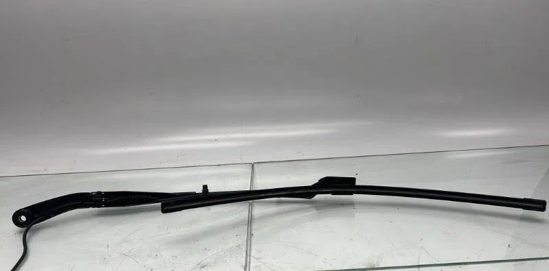 Bras essuie-glace avant droit TESLA MODEL Y occasion