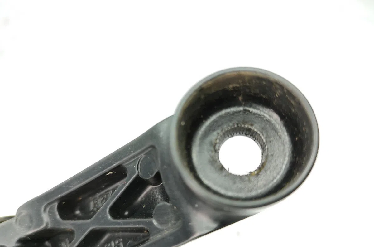 Bras essuie-glace avant droit TOYOTA AURIS 2 PHASE 2 occasion — photo 4