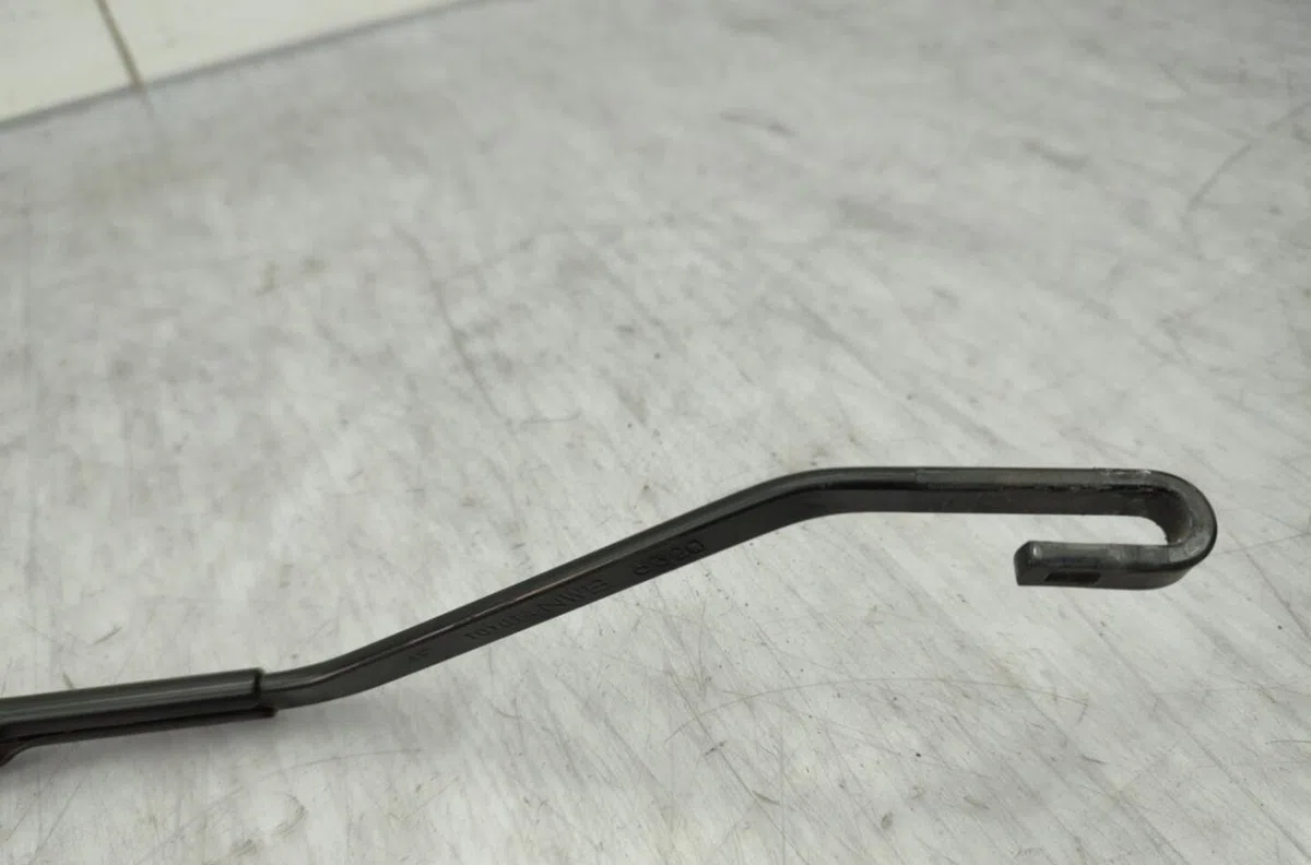 Bras essuie-glace avant droit TOYOTA RAV4 2 PHASE 1 occasion