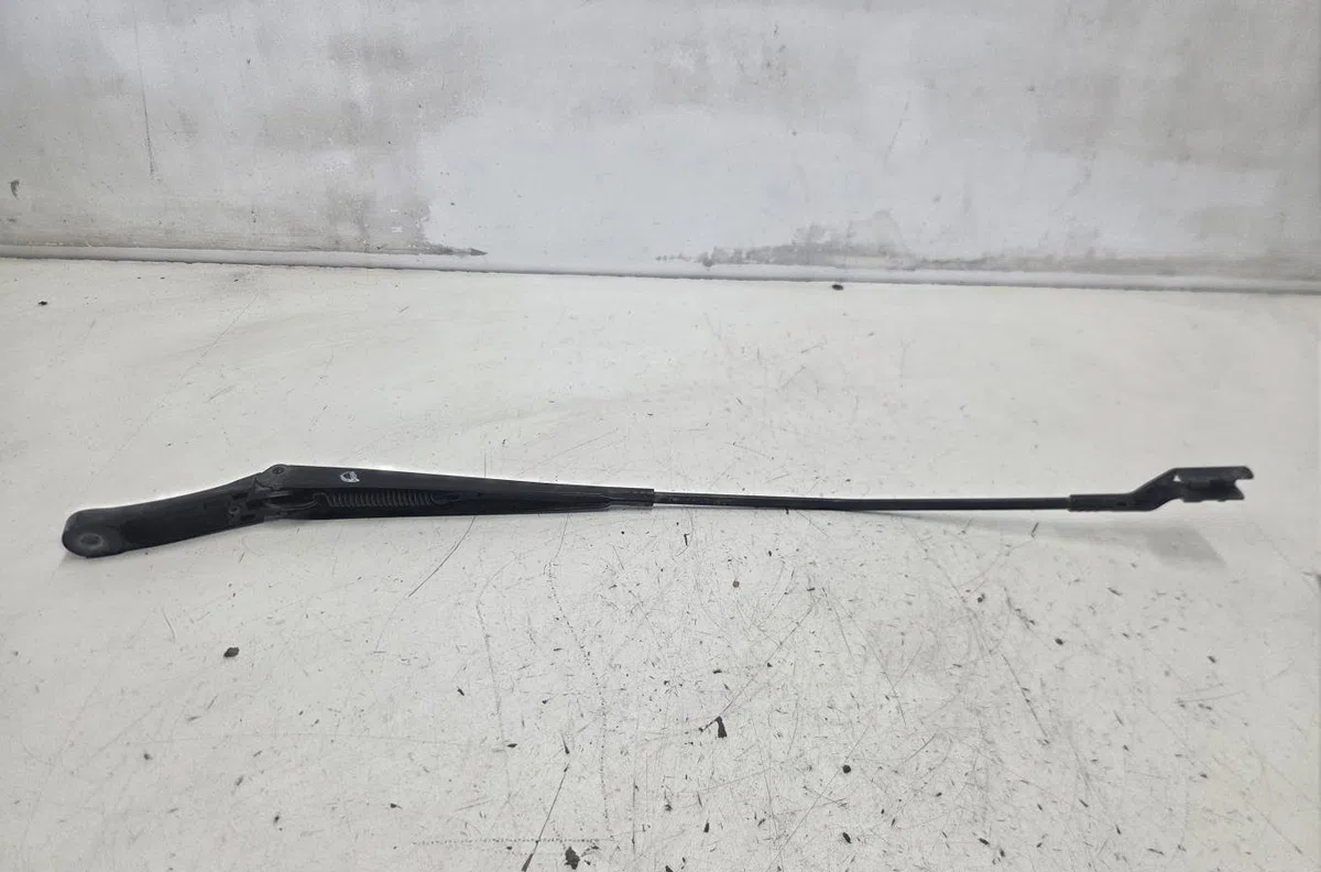 Bras essuie-glace avant droit VOLKSWAGEN GOLF 7 PHASE 1 occasion — photo 2