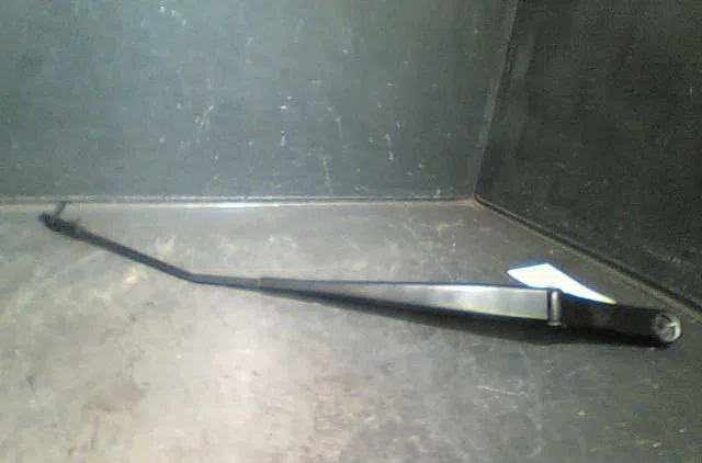 Bras essuie-glace avant droit Volkswagen GOLF V (1K1) 1.9 tdi (2003-2008) 5 portes occasion — photo 2
