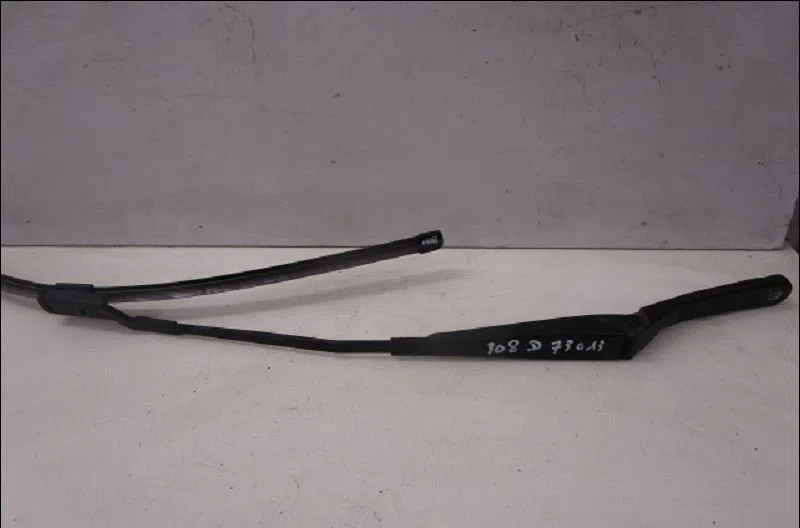 Bras essuie-glace avant droit Volkswagen GOLF V (1K1) 1.9 tdi (2003-2008) 5 portes occasion — photo 2
