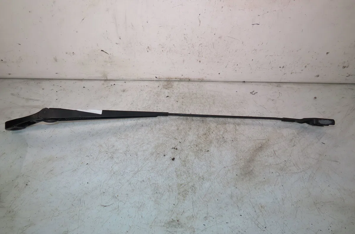 Bras essuie-glace avant droit Volkswagen POLO (9N_, 9A_) 1.4 tdi (2001-2005) 3 portes occasion