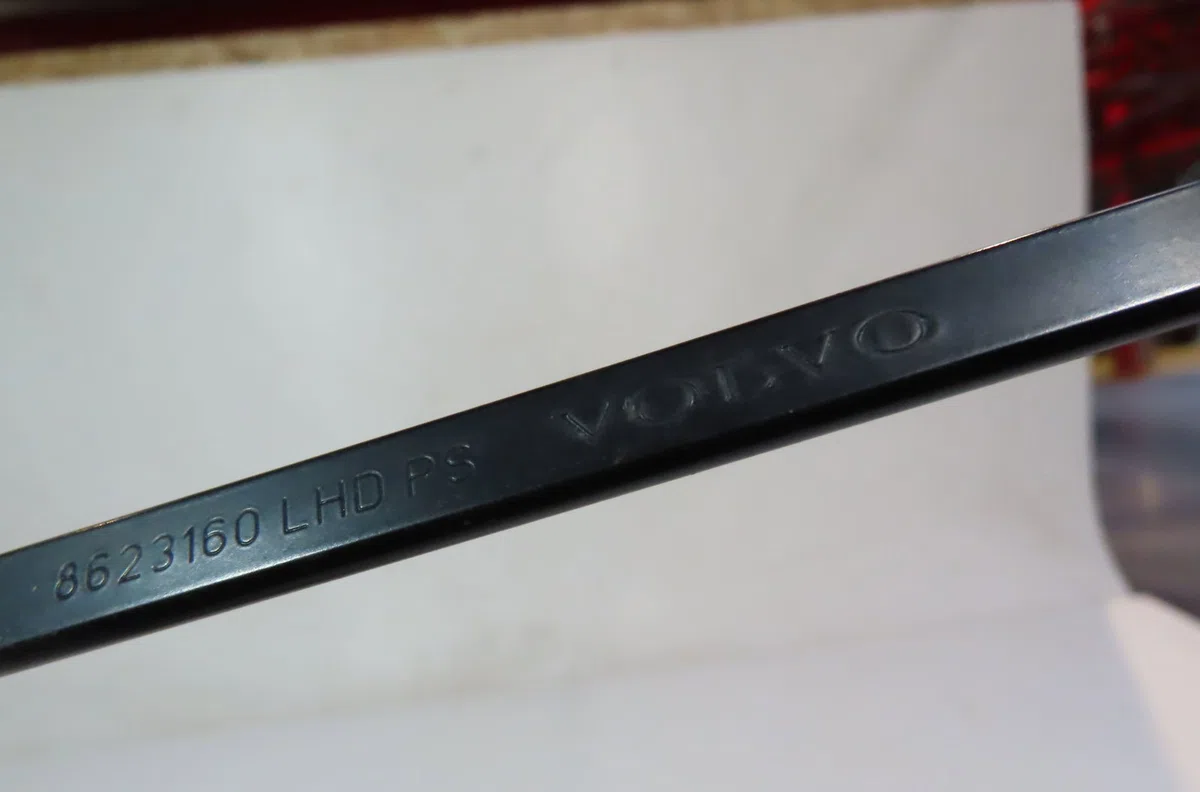 Bras essuie-glace avant droit Volvo V50 (545) 2.0 d (2004-2010) occasion — photo 2