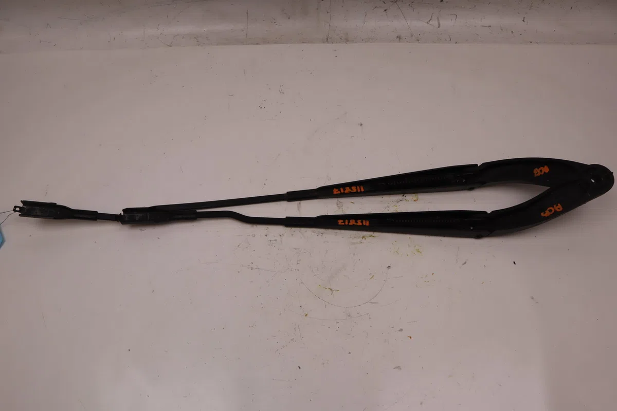 Bras essuie-glace avant Ford C-MAX II (DXA-CB7, DXA-CEU) 1.0 ecoboost (2012-2019) occasion — photo 2