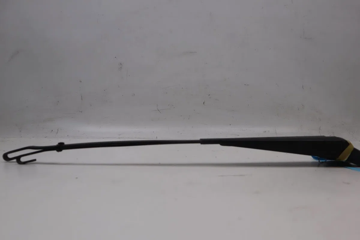 Bras essuie-glace avant Ford KA (RB_) 1.3 i rocam (2002-2008) 3 portes occasion — photo 2