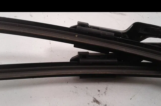 Bras essuie-glace avant Ford MONDEO IV (BA7) 1.8 tdci (2007-2015) occasion — photo 4