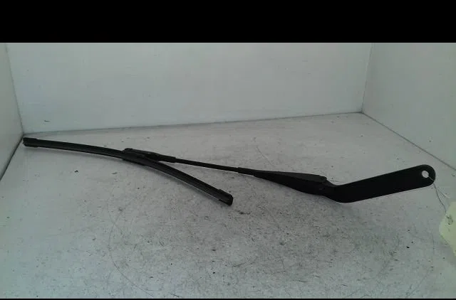 Bras essuie-glace avant gauche Bmw 1 (E87) 116 d (2009-2011) occasion