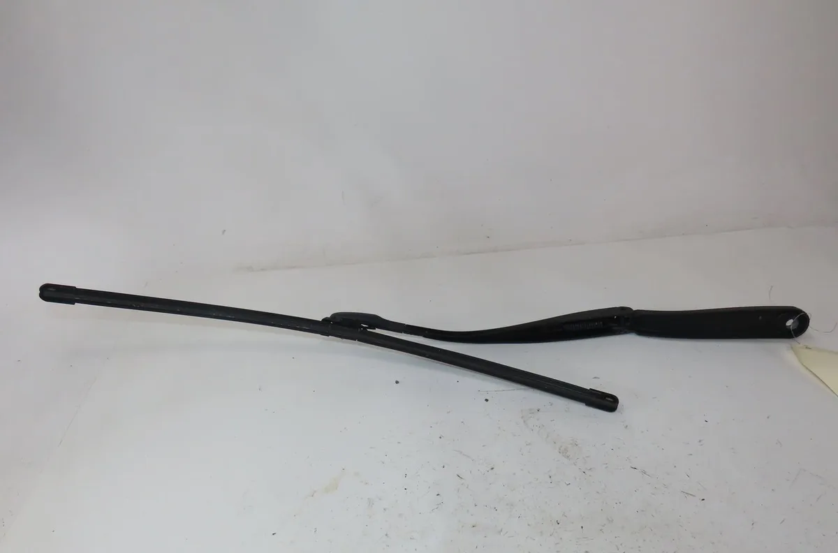 Bras essuie-glace avant gauche Bmw 5 (F10) 525 d (2011-2016) occasion