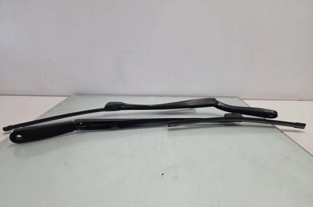 Bras essuie-glace avant gauche BMW SERIE 6 F06 GRAN COUPE PHASE 1 occasion — photo 2