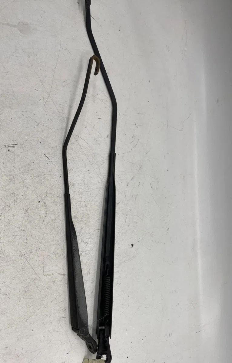 Bras essuie-glace avant gauche Citroen C3 I (FC_, FN_) 1.4 i (2002-2010) 5 portes occasion — photo 2