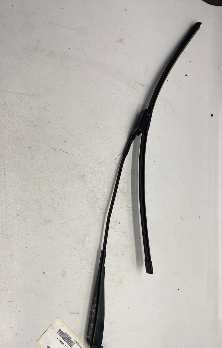Bras essuie-glace avant gauche Citroen C3 III (SX) 1.2 vti 82 (2016) occasion