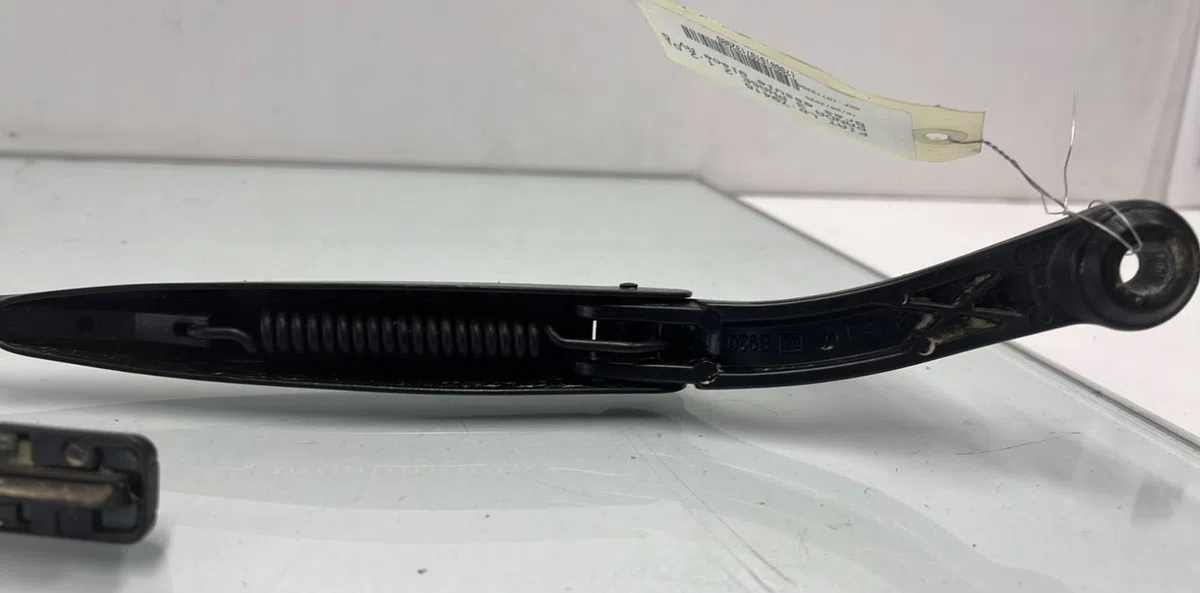 Bras essuie-glace avant gauche FIAT PANDA 3 PHASE 2 occasion — photo 2